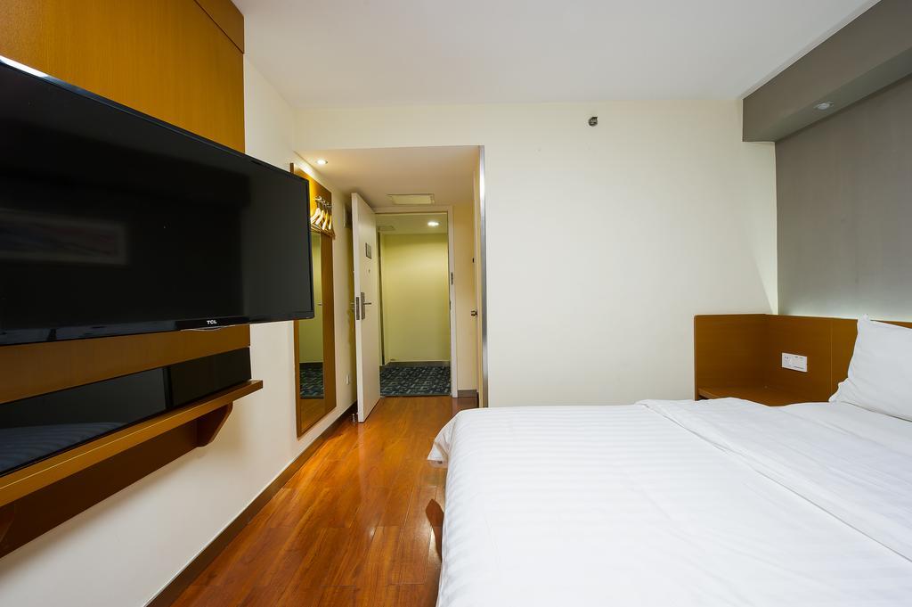 7Days Inn Premium Beijing Chaoyangmen Room photo